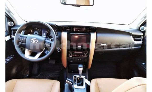 Buy Import Toyota Fortuner White Car in Import - Dubai in Kampot Province Buy Import Toyota Fortuner White Car in Import - Dubai in Kampot Province