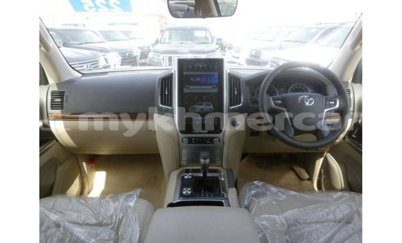 ទិញ នាំចូល Toyota Land Cruiser White ឡាន} ក្នុង Import - Dubai ក្នុង Kampot Province ទិញ នាំចូល Toyota Land Cruiser White ឡាន} ក្នុង Import - Dubai ក្នុង Kampot Province