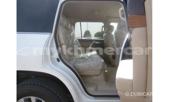 ទិញ នាំចូល Toyota Land Cruiser White ឡាន} ក្នុង Import - Dubai ក្នុង Kampot Province ទិញ នាំចូល Toyota Land Cruiser White ឡាន} ក្នុង Import - Dubai ក្នុង Kampot Province