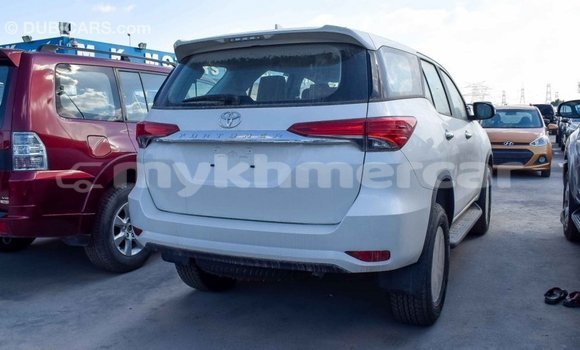 Buy Import Toyota Fortuner White Car in Import - Dubai in Kampot Province Buy Import Toyota Fortuner White Car in Import - Dubai in Kampot Province