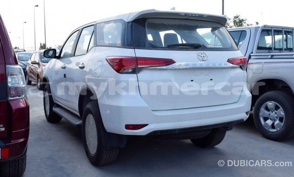 Buy Import Toyota Fortuner White Car in Import - Dubai in Kampot Province Buy Import Toyota Fortuner White Car in Import - Dubai in Kampot Province