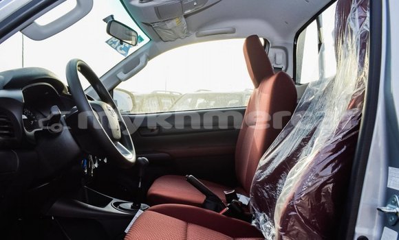 Acheter Import Voiture Toyota Hilux Autre à Import - Dubai, Kampot Province Acheter Import Voiture Toyota Hilux Autre à Import - Dubai, Kampot Province