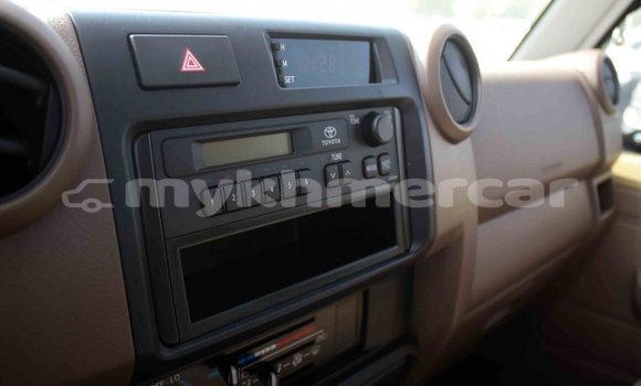 Buy Import Toyota Land Cruiser Beige Car in Import - Dubai in Kampot Province Buy Import Toyota Land Cruiser Beige Car in Import - Dubai in Kampot Province