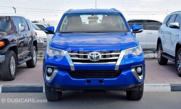 Acheter Import Voiture Toyota Fortuner Bleu à Import - Dubai, Kampot Province Acheter Import Voiture Toyota Fortuner Bleu à Import - Dubai, Kampot Province