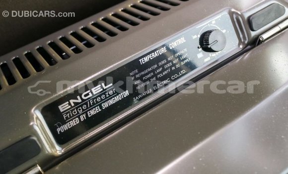 Acheter Import Voiture Toyota Coaster Blanc à Import - Dubai, Kampot Province Acheter Import Voiture Toyota Coaster Blanc à Import - Dubai, Kampot Province