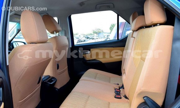 Acheter Import Voiture Toyota Fortuner Bleu à Import - Dubai, Kampot Province Acheter Import Voiture Toyota Fortuner Bleu à Import - Dubai, Kampot Province