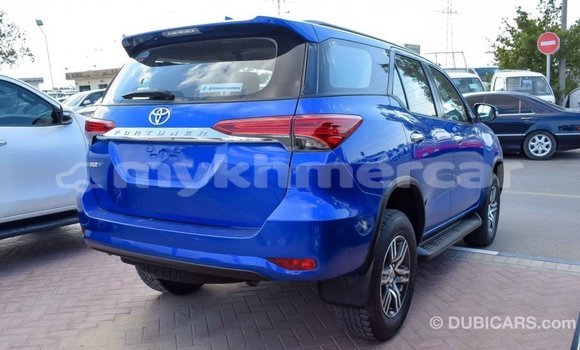 Acheter Import Voiture Toyota Fortuner Bleu à Import - Dubai, Kampot Province Acheter Import Voiture Toyota Fortuner Bleu à Import - Dubai, Kampot Province
