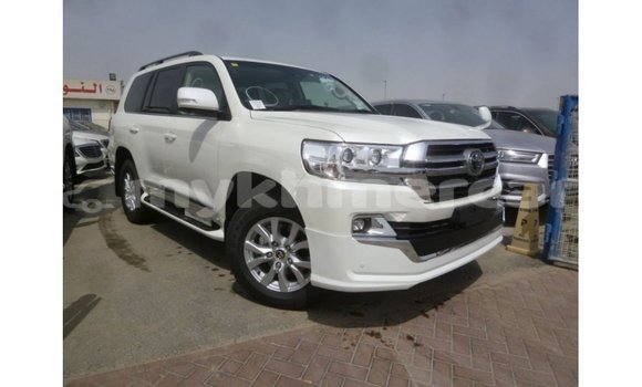 ទិញ នាំចូល Toyota Land Cruiser White ឡាន} ក្នុង Import - Dubai ក្នុង Kampot Province ទិញ នាំចូល Toyota Land Cruiser White ឡាន} ក្នុង Import - Dubai ក្នុង Kampot Province
