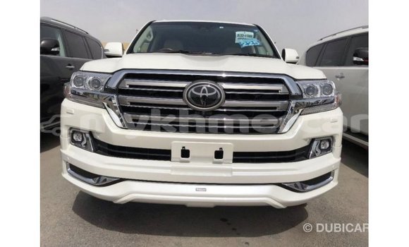 ទិញ នាំចូល Toyota Land Cruiser White ឡាន} ក្នុង Import - Dubai ក្នុង Kampot Province ទិញ នាំចូល Toyota Land Cruiser White ឡាន} ក្នុង Import - Dubai ក្នុង Kampot Province