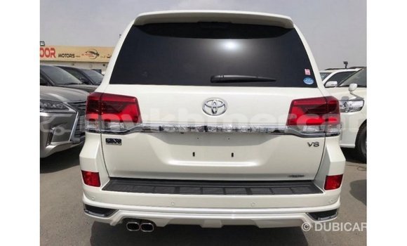 ទិញ នាំចូល Toyota Land Cruiser White ឡាន} ក្នុង Import - Dubai ក្នុង Kampot Province ទិញ នាំចូល Toyota Land Cruiser White ឡាន} ក្នុង Import - Dubai ក្នុង Kampot Province