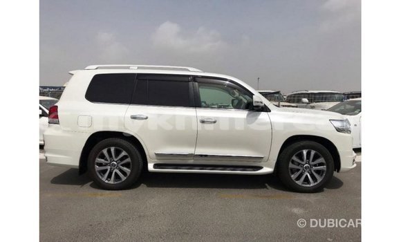 ទិញ នាំចូល Toyota Land Cruiser White ឡាន} ក្នុង Import - Dubai ក្នុង Kampot Province ទិញ នាំចូល Toyota Land Cruiser White ឡាន} ក្នុង Import - Dubai ក្នុង Kampot Province