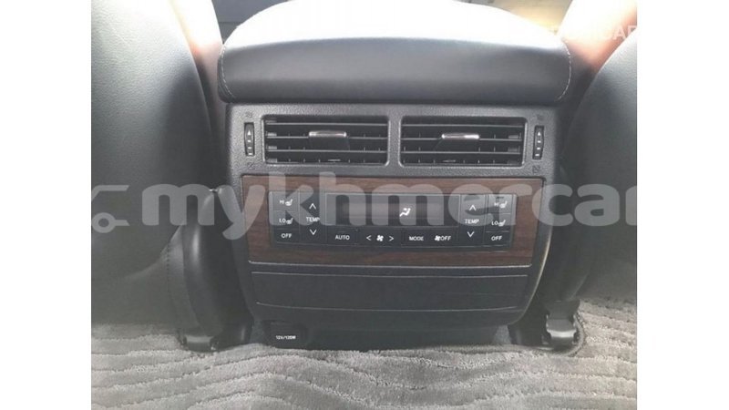 Big with watermark toyota land cruiser kampot province import dubai 3467