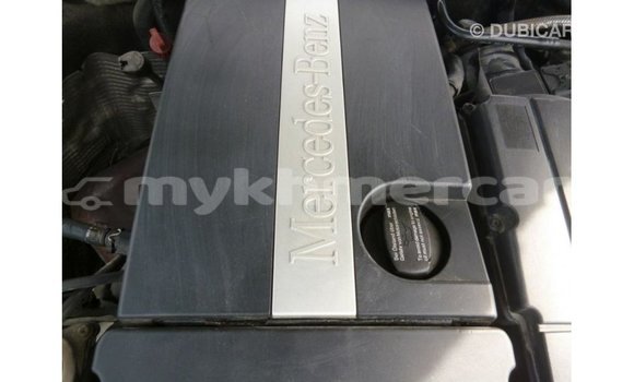 Acheter Import Voiture Mercedes-Benz 190 (W201) Bleu à Import - Dubai, Kampot Province Acheter Import Voiture Mercedes-Benz 190 (W201) Bleu à Import - Dubai, Kampot Province