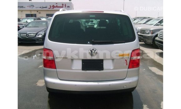 Buy Import Volkswagen Touran Other Car in Import - Dubai in Kampot Province Buy Import Volkswagen Touran Other Car in Import - Dubai in Kampot Province