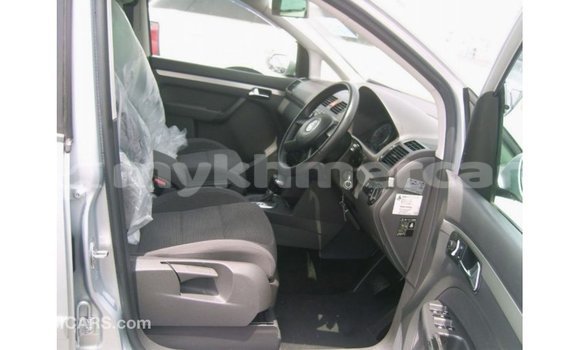 Buy Import Volkswagen Touran Other Car in Import - Dubai in Kampot Province Buy Import Volkswagen Touran Other Car in Import - Dubai in Kampot Province