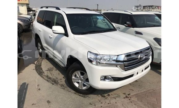 ទិញ នាំចូល Toyota Land Cruiser White ឡាន} ក្នុង Import - Dubai ក្នុង Kampot Province ទិញ នាំចូល Toyota Land Cruiser White ឡាន} ក្នុង Import - Dubai ក្នុង Kampot Province