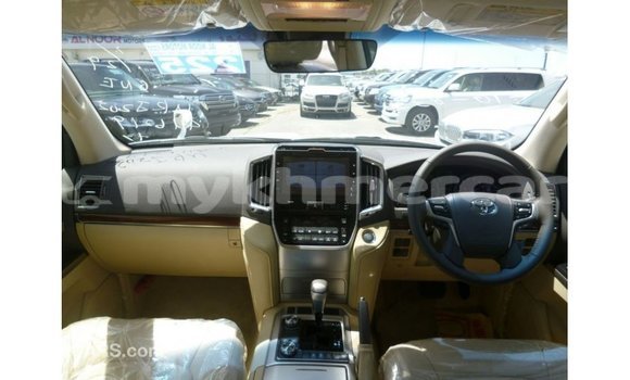ទិញ នាំចូល Toyota Land Cruiser White ឡាន} ក្នុង Import - Dubai ក្នុង Kampot Province ទិញ នាំចូល Toyota Land Cruiser White ឡាន} ក្នុង Import - Dubai ក្នុង Kampot Province