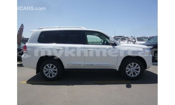 ទិញ នាំចូល Toyota Land Cruiser White ឡាន} ក្នុង Import - Dubai ក្នុង Kampot Province ទិញ នាំចូល Toyota Land Cruiser White ឡាន} ក្នុង Import - Dubai ក្នុង Kampot Province