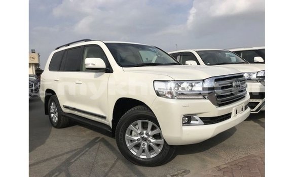 ទិញ នាំចូល Toyota Land Cruiser White ឡាន} ក្នុង Import - Dubai ក្នុង Kampot Province ទិញ នាំចូល Toyota Land Cruiser White ឡាន} ក្នុង Import - Dubai ក្នុង Kampot Province