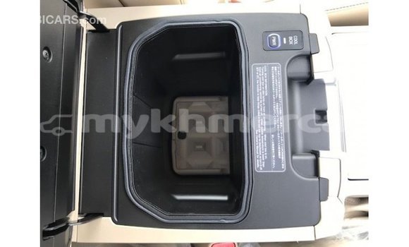 ទិញ នាំចូល Toyota Land Cruiser White ឡាន} ក្នុង Import - Dubai ក្នុង Kampot Province ទិញ នាំចូល Toyota Land Cruiser White ឡាន} ក្នុង Import - Dubai ក្នុង Kampot Province