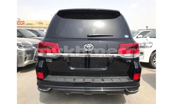 Buy Import Toyota Land Cruiser Black Car in Import - Dubai in Kampot Province Buy Import Toyota Land Cruiser Black Car in Import - Dubai in Kampot Province