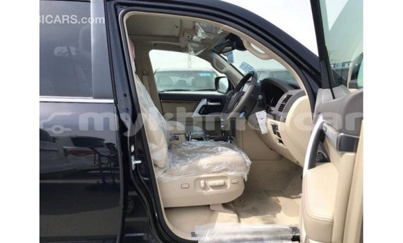 Buy Import Toyota Land Cruiser Black Car in Import - Dubai in Kampot Province Buy Import Toyota Land Cruiser Black Car in Import - Dubai in Kampot Province