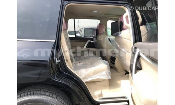 Buy Import Toyota Land Cruiser Black Car in Import - Dubai in Kampot Province Buy Import Toyota Land Cruiser Black Car in Import - Dubai in Kampot Province