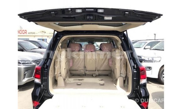 Buy Import Toyota Land Cruiser Black Car in Import - Dubai in Kampot Province Buy Import Toyota Land Cruiser Black Car in Import - Dubai in Kampot Province