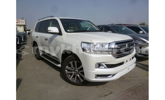 ទិញ នាំចូល Toyota Land Cruiser White ឡាន} ក្នុង Import - Dubai ក្នុង Kampot Province ទិញ នាំចូល Toyota Land Cruiser White ឡាន} ក្នុង Import - Dubai ក្នុង Kampot Province