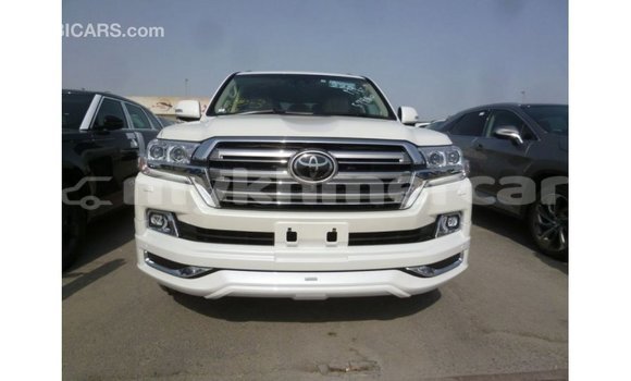 ទិញ នាំចូល Toyota Land Cruiser White ឡាន} ក្នុង Import - Dubai ក្នុង Kampot Province ទិញ នាំចូល Toyota Land Cruiser White ឡាន} ក្នុង Import - Dubai ក្នុង Kampot Province