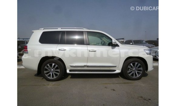 ទិញ នាំចូល Toyota Land Cruiser White ឡាន} ក្នុង Import - Dubai ក្នុង Kampot Province ទិញ នាំចូល Toyota Land Cruiser White ឡាន} ក្នុង Import - Dubai ក្នុង Kampot Province