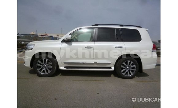ទិញ នាំចូល Toyota Land Cruiser White ឡាន} ក្នុង Import - Dubai ក្នុង Kampot Province ទិញ នាំចូល Toyota Land Cruiser White ឡាន} ក្នុង Import - Dubai ក្នុង Kampot Province