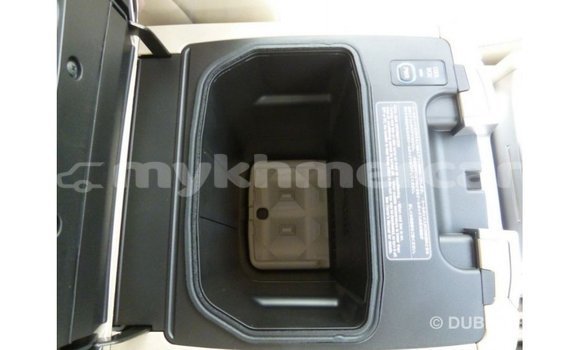 ទិញ នាំចូល Toyota Land Cruiser White ឡាន} ក្នុង Import - Dubai ក្នុង Kampot Province ទិញ នាំចូល Toyota Land Cruiser White ឡាន} ក្នុង Import - Dubai ក្នុង Kampot Province