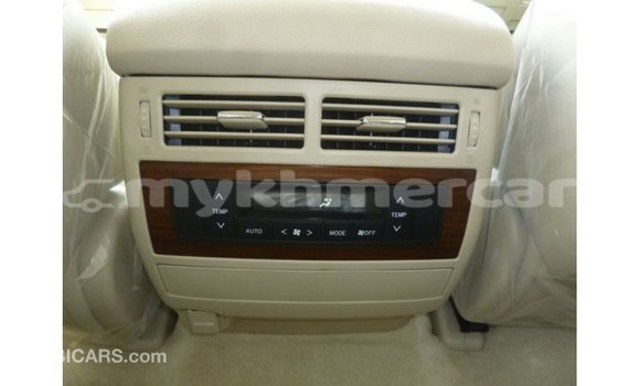 Acheter Import Voiture Toyota Land Cruiser Autre à Import - Dubai, Kampot Province Acheter Import Voiture Toyota Land Cruiser Autre à Import - Dubai, Kampot Province