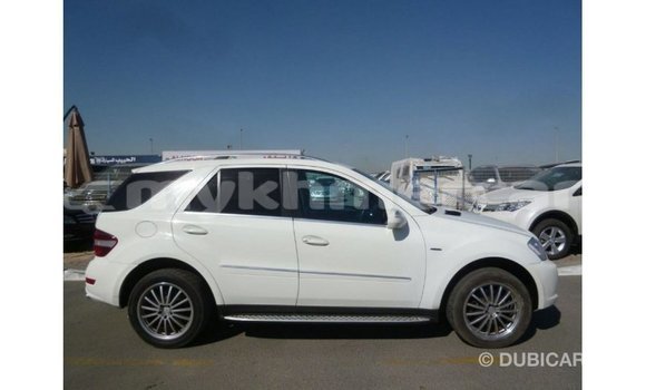 Buy Import Mercedes-Benz 190 (W201) White Car in Import - Dubai in Kampot Province Buy Import Mercedes-Benz 190 (W201) White Car in Import - Dubai in Kampot Province