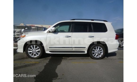 ទិញ នាំចូល Toyota Land Cruiser White ឡាន} ក្នុង Import - Dubai ក្នុង Kampot Province ទិញ នាំចូល Toyota Land Cruiser White ឡាន} ក្នុង Import - Dubai ក្នុង Kampot Province