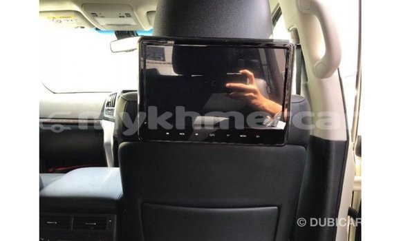 ទិញ នាំចូល Toyota Land Cruiser White ឡាន} ក្នុង Import - Dubai ក្នុង Kampot Province ទិញ នាំចូល Toyota Land Cruiser White ឡាន} ក្នុង Import - Dubai ក្នុង Kampot Province