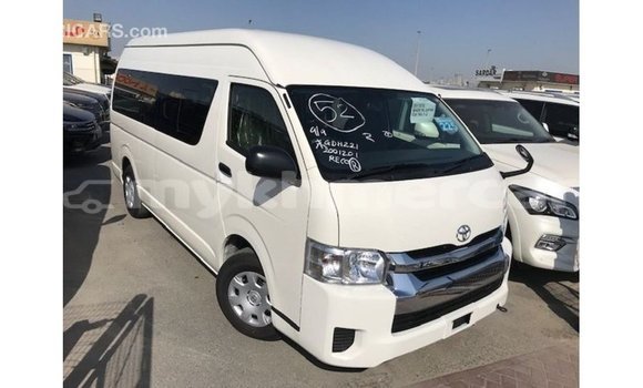 Buy Import Toyota Hiace White Car in Import - Dubai in Kampot Province Buy Import Toyota Hiace White Car in Import - Dubai in Kampot Province