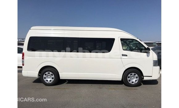 Buy Import Toyota Hiace White Car in Import - Dubai in Kampot Province Buy Import Toyota Hiace White Car in Import - Dubai in Kampot Province
