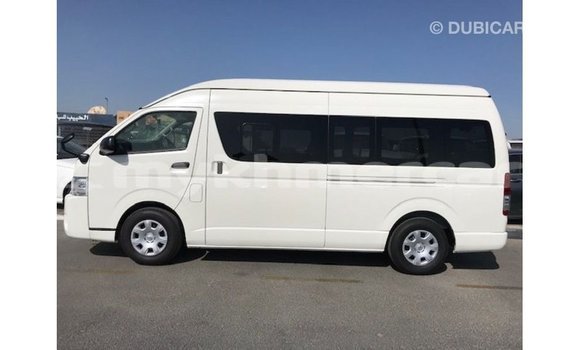 Buy Import Toyota Hiace White Car in Import - Dubai in Kampot Province Buy Import Toyota Hiace White Car in Import - Dubai in Kampot Province