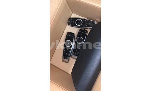 Acheter Import Voiture Mercedes-Benz 190 (W201) Noir à Import - Dubai, Kampot Province Acheter Import Voiture Mercedes-Benz 190 (W201) Noir à Import - Dubai, Kampot Province