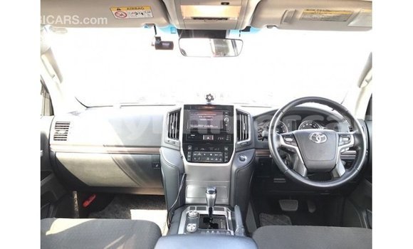 Acheter Import Voiture Toyota Land Cruiser Autre à Import - Dubai, Kampot Province Acheter Import Voiture Toyota Land Cruiser Autre à Import - Dubai, Kampot Province