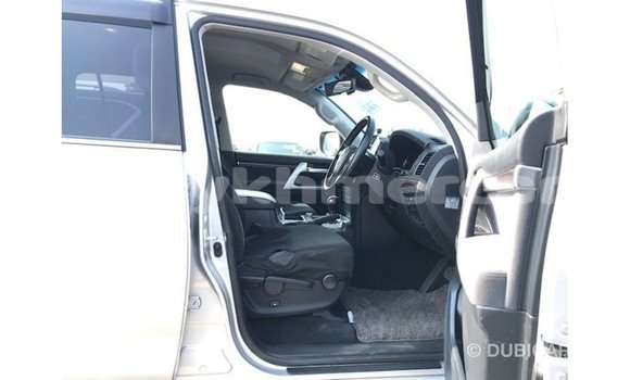 Acheter Import Voiture Toyota Land Cruiser Autre à Import - Dubai, Kampot Province Acheter Import Voiture Toyota Land Cruiser Autre à Import - Dubai, Kampot Province