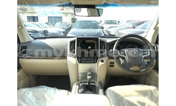 Buy Import Toyota Land Cruiser Black Car in Import - Dubai in Kampot Province Buy Import Toyota Land Cruiser Black Car in Import - Dubai in Kampot Province