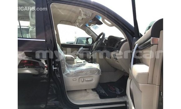 Buy Import Toyota Land Cruiser Black Car in Import - Dubai in Kampot Province Buy Import Toyota Land Cruiser Black Car in Import - Dubai in Kampot Province