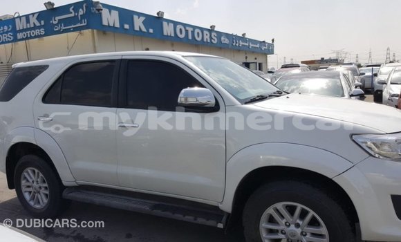 Buy Import Toyota Fortuner White Car in Import - Dubai in Kampot Province Buy Import Toyota Fortuner White Car in Import - Dubai in Kampot Province