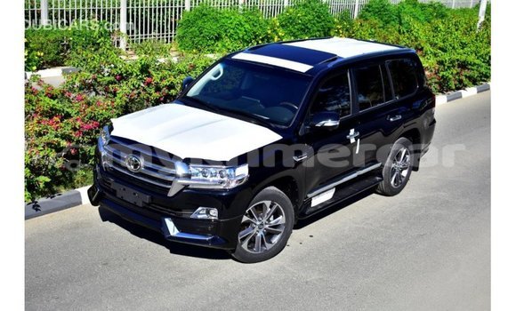 Acheter Import Voiture Toyota Land Cruiser Noir à Import - Dubai, Kampot Province Acheter Import Voiture Toyota Land Cruiser Noir à Import - Dubai, Kampot Province