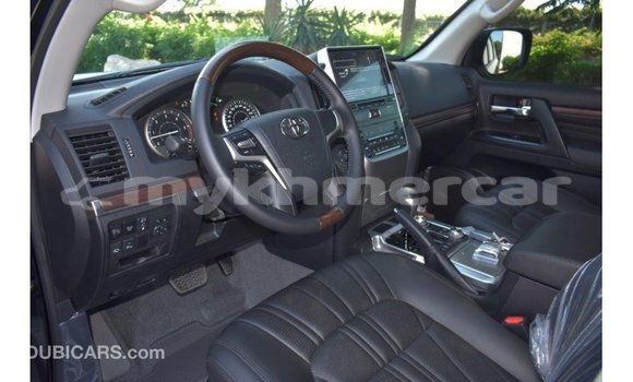 Acheter Import Voiture Toyota Land Cruiser Noir à Import - Dubai, Kampot Province Acheter Import Voiture Toyota Land Cruiser Noir à Import - Dubai, Kampot Province