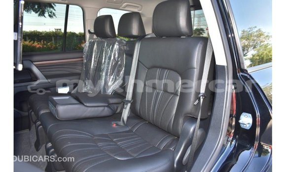 Acheter Import Voiture Toyota Land Cruiser Noir à Import - Dubai, Kampot Province Acheter Import Voiture Toyota Land Cruiser Noir à Import - Dubai, Kampot Province