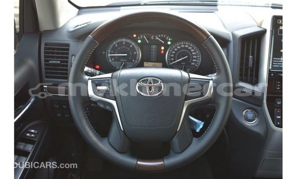 Acheter Import Voiture Toyota Land Cruiser Noir à Import - Dubai, Kampot Province Acheter Import Voiture Toyota Land Cruiser Noir à Import - Dubai, Kampot Province